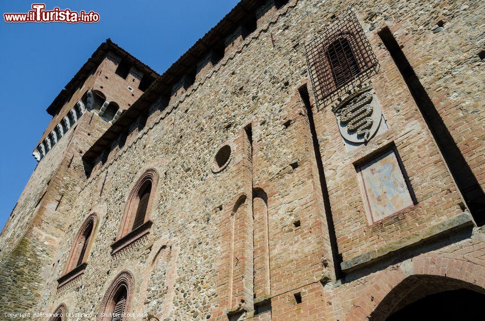 Immagine Particolare della facciata del Castello di Grazzano Visconti in Emilia-Romagna - © Alessandro Cristiano / Shutterstock.com