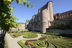 I giardini del Palais de la Berbie, dove è ospitato il museo dedicato all'opera di Henri de Toulouse-Lautrec - foto © Philippe Poux, Musée Toulouse-Lautrec, Albi