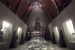 
La Sala d’Armi della Casa Museo Poldi Pezzoli opsita una collezione composta in gran parte da pezzi del Rinascimento milanese e bresciano. - ©  www.museopoldipezzoli.it ...