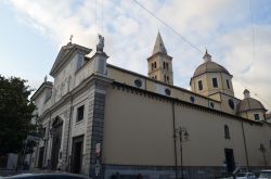 La Chiesa di Sant'Ambrogio ad Alassio, vista esterna