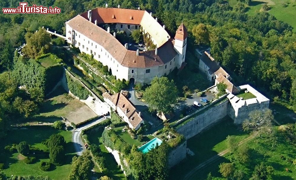 Immagine Il Castello di Bernstein nel Burgenland in Austria