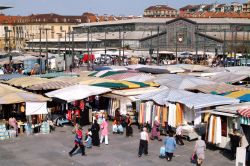 Borgo Dora, Torino: il grande mercato di Porta Palazzo