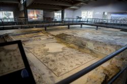 Interno della Villa di Spello ed i suoi mosaici romani