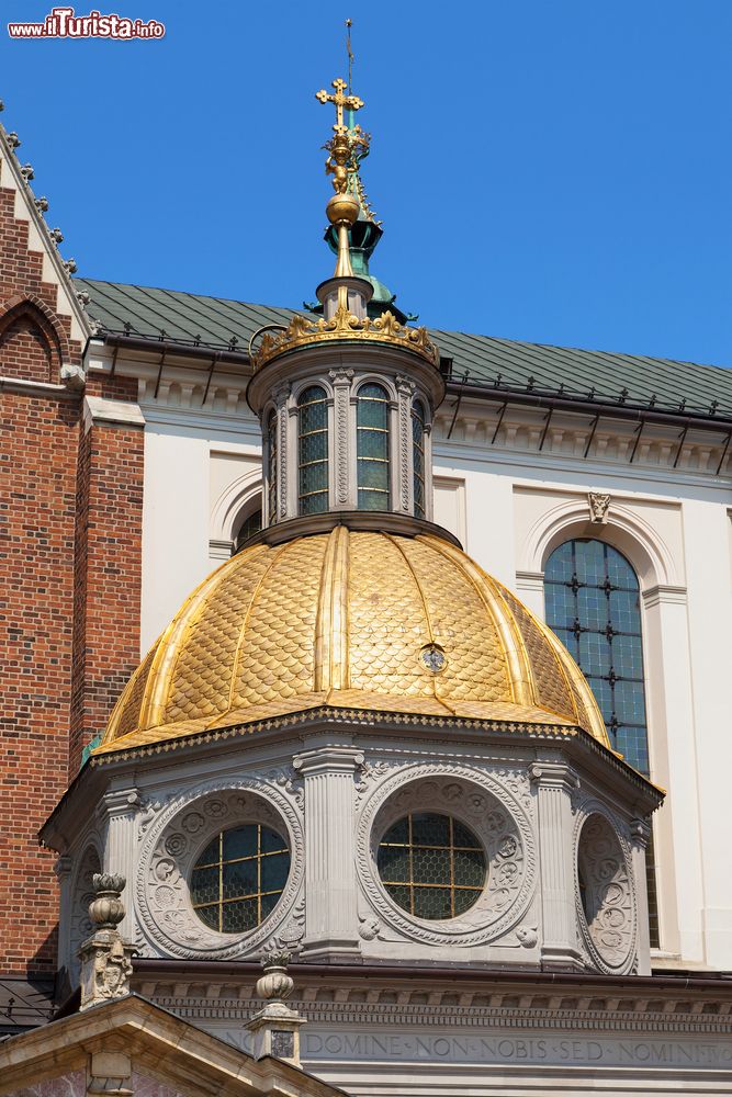 Immagine La cupola dorata della Cppella di Sisgismondo a Cracovia, Polonia