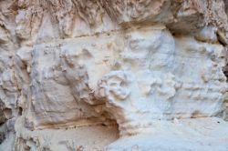 Le rocce calcaree del canyon di Cava d'Ispica in Siclia