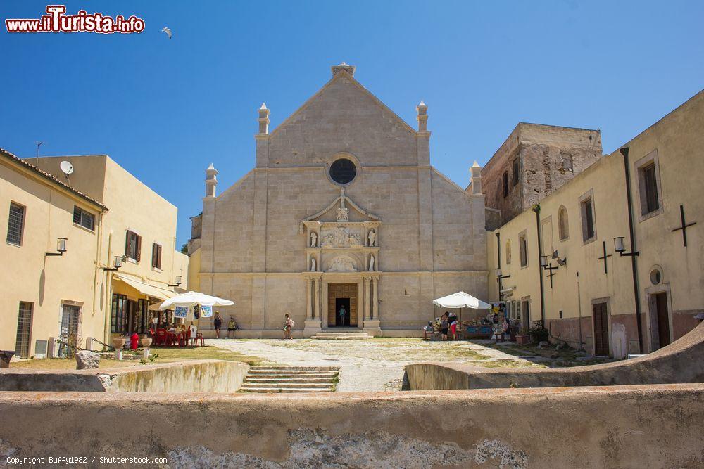 Immagine Il Santuario di Santa Maria a Mare si trova sull'Isola di San Nicola alle Tremiti in Puglia - © Buffy1982 / Shutterstock.com