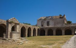 La "Fortezza di Santa Maria, siamo a San Nicola, isole Tremiti, mar Adriatico - © Buffy1982 / Shutterstock.com
