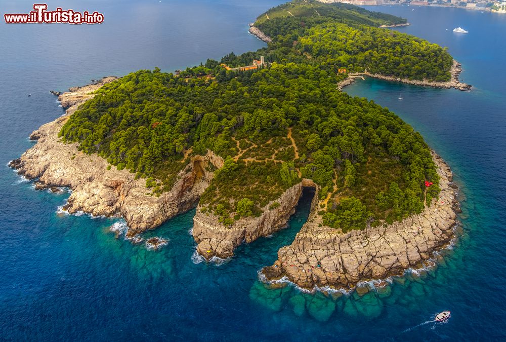 Immagine L'isola di Lokrum si trova appena al largo di Dubrovnik in Croazia