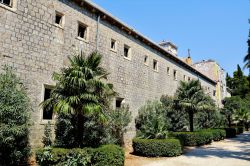 Edificio storico sull'isola di Lokrum, il gioiello di Dubrovnik in Croazia