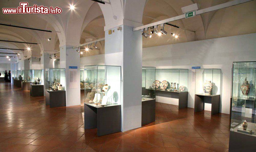 Immagine Collezione di ceramiche orientali al MIC di Faenza, Emilia-Romagna