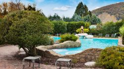 La piscina dell Sporting Hotel delle Terme di Galzignano, Colli Euganei - © sito ufficiale