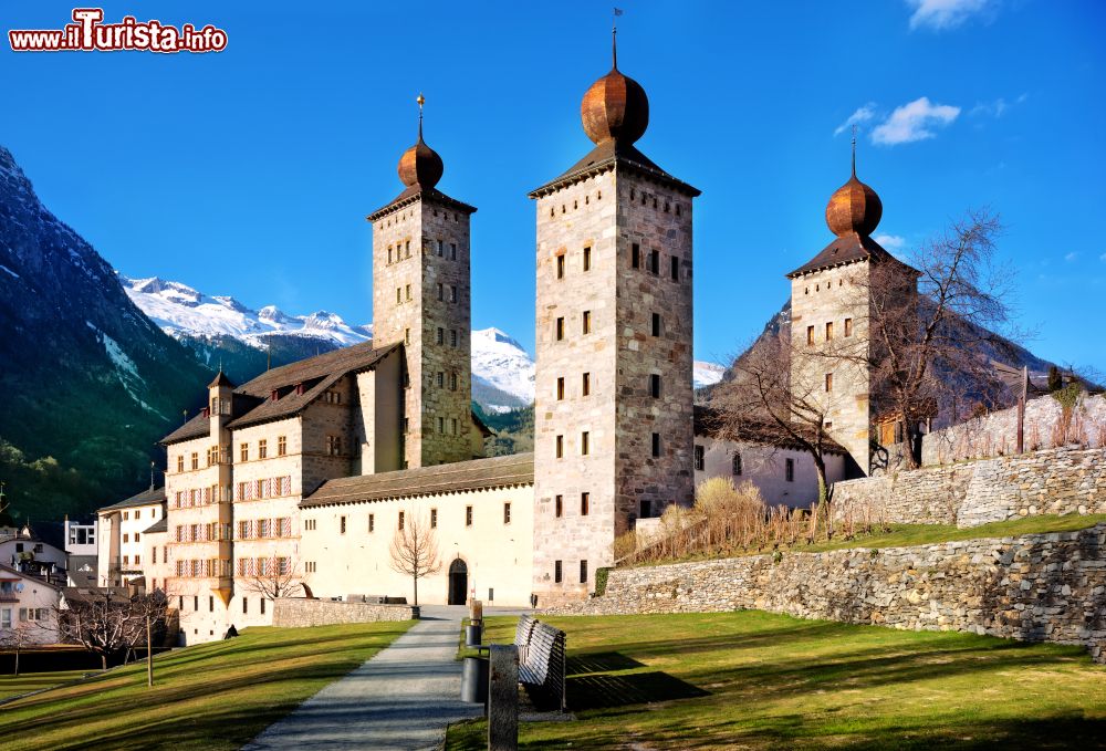 Immagine Stockalper Palace, il magico castello di Briga in Svizzera, Canton Vallese