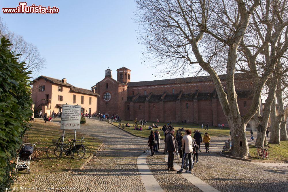 Immagine Magnifica vista del complesso abbaziale cistercense di Morimondo in Lombardia - © Maurizio Biso / Shutterstock.com