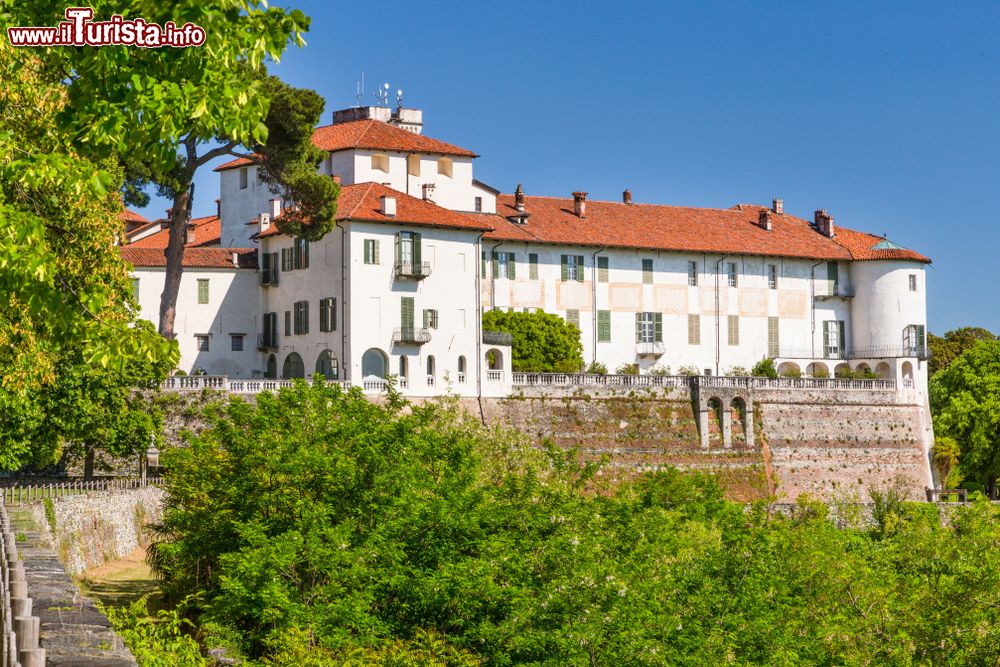 Immagine Il Complesso del Castello di Masino, famoso per il Labirinto