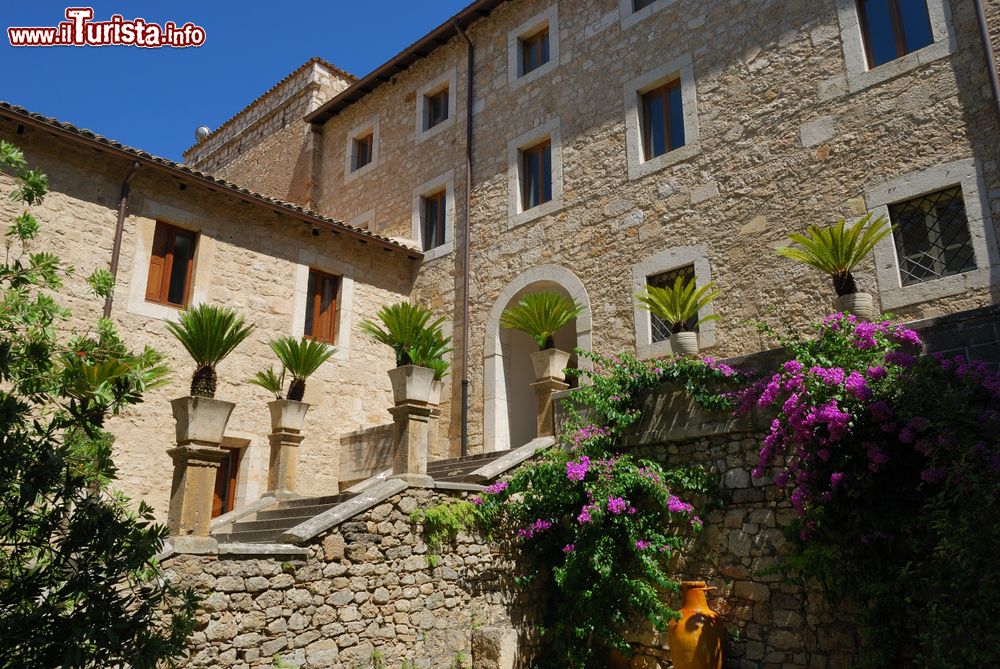 Immagine Il complesso monastico di Casamari: siamo a Veroli nel Lazio