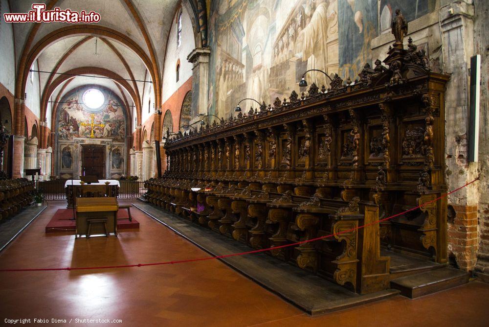 Immagine Il coro ligneo della Abbazia di Chiaravalle alle porte di Milano - © Fabio Diena / Shutterstock.com