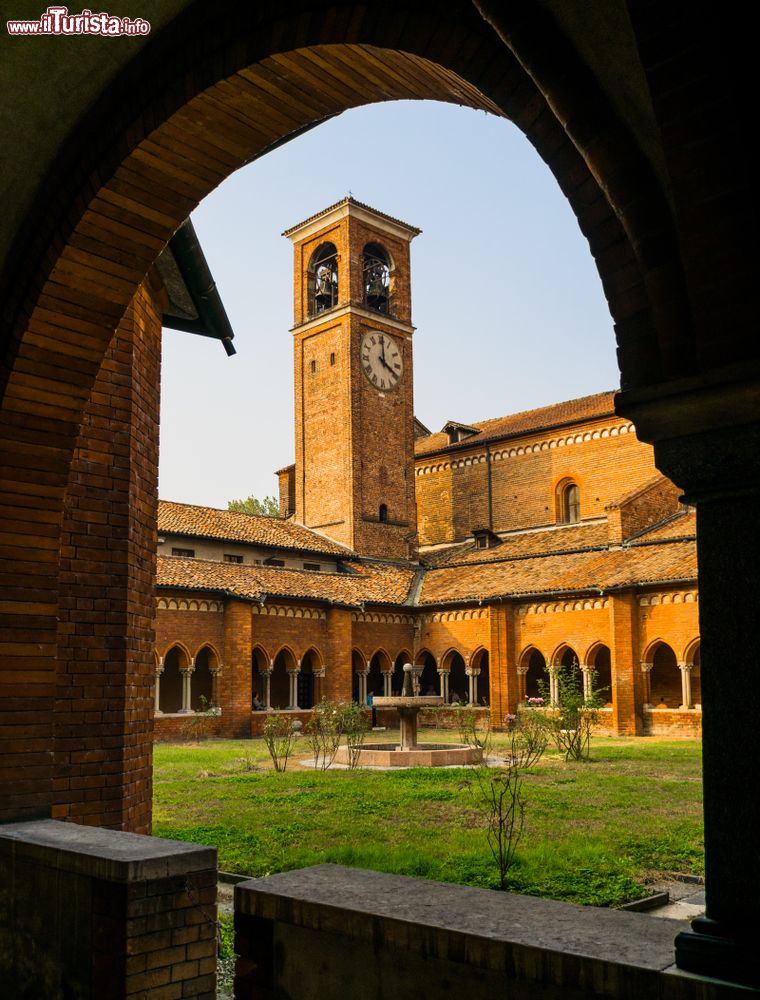 Immagine Uno scorcio del complesso monastico di Chiaravalle a Milano