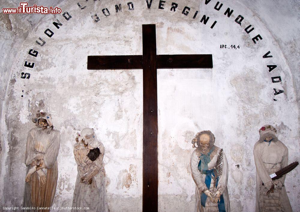 Immagine Il cimitero sotterraneo dei frati cappuccini a Palermo - © Gandolfo Cannatella / Shutterstock.com