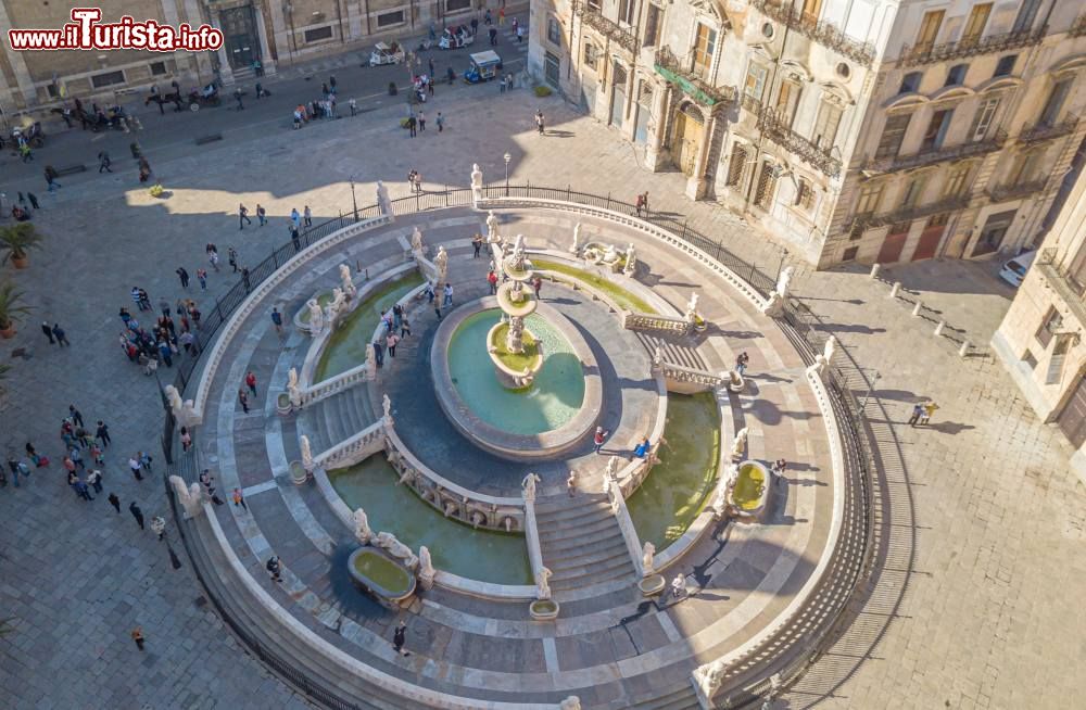 Immagine Vista aerea del complesso monumentale di Fontana Pretoria a Palermo