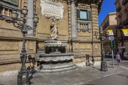 Una fontana in Piazza Quattro Canti in centro a Palermo - © Kiev.Victor / Shutterstock.com