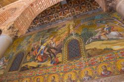 Un mosaico sul muro esterno della Cappella Paltina a Palermo - © Alessio Davide C Auditore / Shutterstock.com
