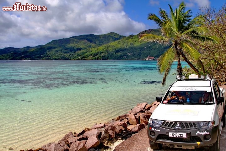 Guidare con il Pick Up a Mahe sulle isole seychelles  - copyright Donnavventura