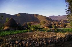 Villaggio nei monti Semien in Etiopia - In Etiopia ...