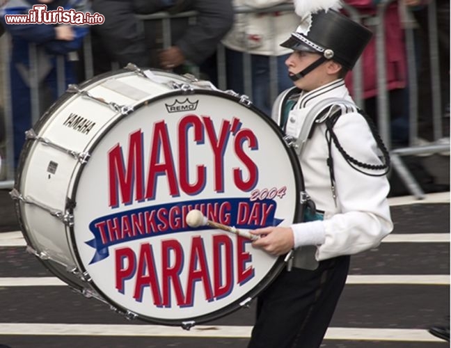 Immagine Banda alla Macy's Thanksgiving Day Parade - © Andrew McDonough / Shutterstock.com