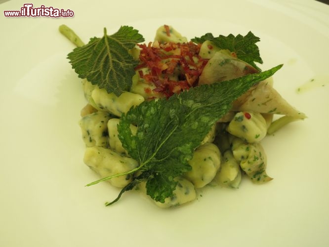 Immagine Gnocchi artistici al corso di cucina con Luis Haller, durante il Festival del gusto di Bolzano