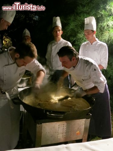 Immagine Kaiserschmarrn eseguito dallo Chef Manuel Astuto, presso il Parkhotel Laurin di Bolzano