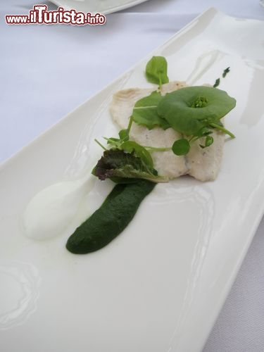 Immagine Pranzo in piazza con chef stellati, durante il Festival del Gusto a Bolzano