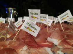 Speck tipico del Sud Tirolo al Wineparty del Parkhotel Laurin