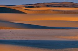 Il deserto occidentale del Sudan: dune al tramonto ...