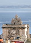 Vista aerea del belvedere (miradouro) sull'Arco ...