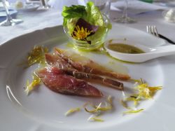 Uno dei piatti Slow Food gustati al Ristorante Montalbano, nel Canton Ticino (Svizzera)