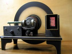 Radiovisore Baird sperimentale - Datato 1925, è uno dei 2.000 pezzi esposti al Museo Pelagalli di Bologna