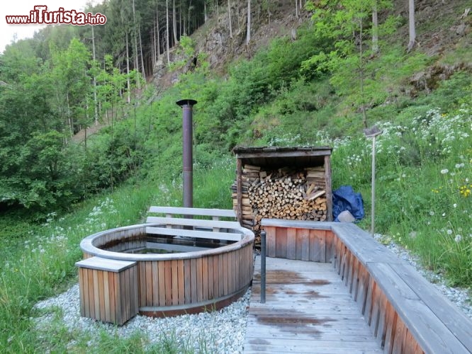 Immagine Benessere all' Hotel Bad Schorgau Val Sarentino Alto Adige: il piacere fisico si unisce alla caornice naturale di boschi e montagne