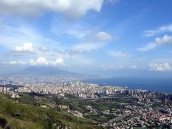 Il panorama di Napoli ed il suo golfo, fotografato ...