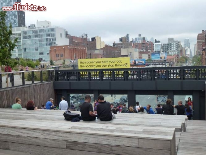 Immagine Vista sul traffico del West Side di Manhattan dalla High Line