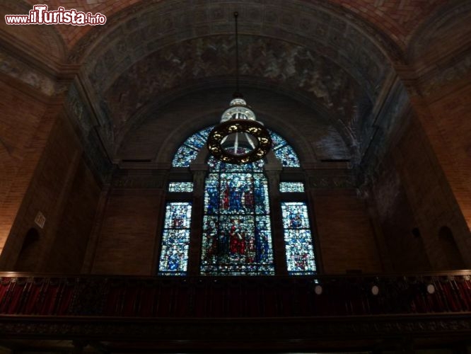 Immagine Interno della St Pauls Chapel la chiesa a fianco della Columbia University. Costruita nel 1766, è la più antica chiesa di Manhattan.