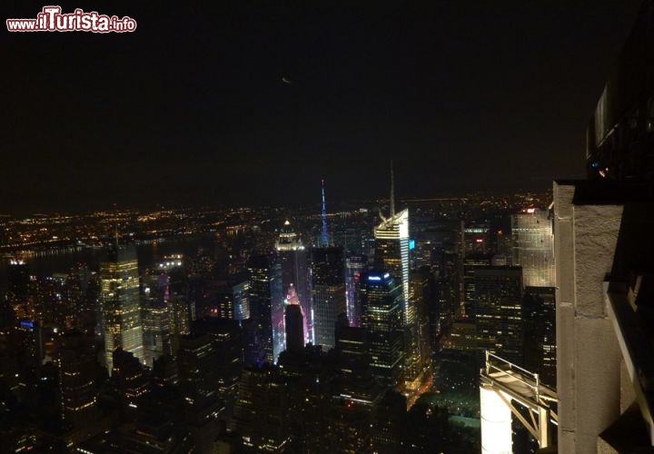 Immagine Panorama notturno su Manhattan dal punto panoramico al 102* piano dell'Empire State Building