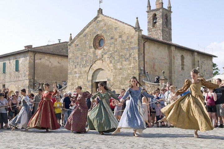 Monteriggioni di torri si corona - Festa Medievale Monteriggioni